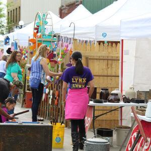 people shopping at junquefest